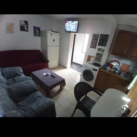 Apartamento Private In House 17 Tirana