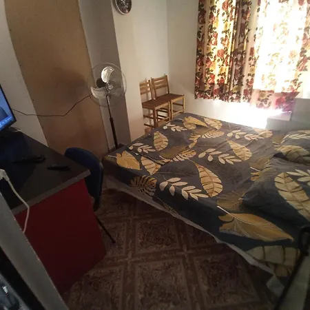 Private In House 17 Apartamento Tirana